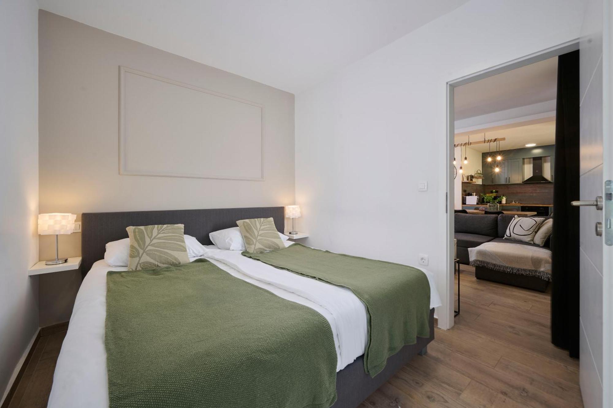 Apartment Martello Forest View Porec Bagian luar foto