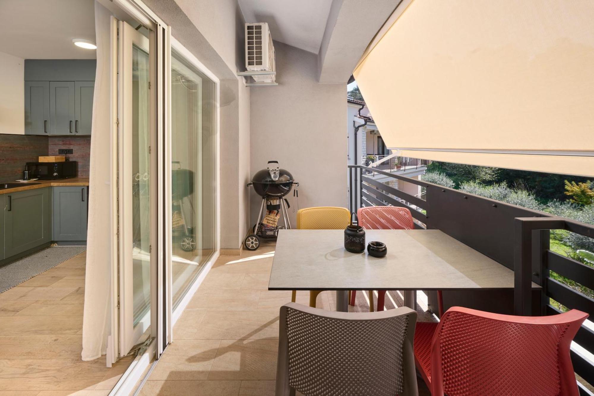 Apartment Martello Forest View Porec Bagian luar foto